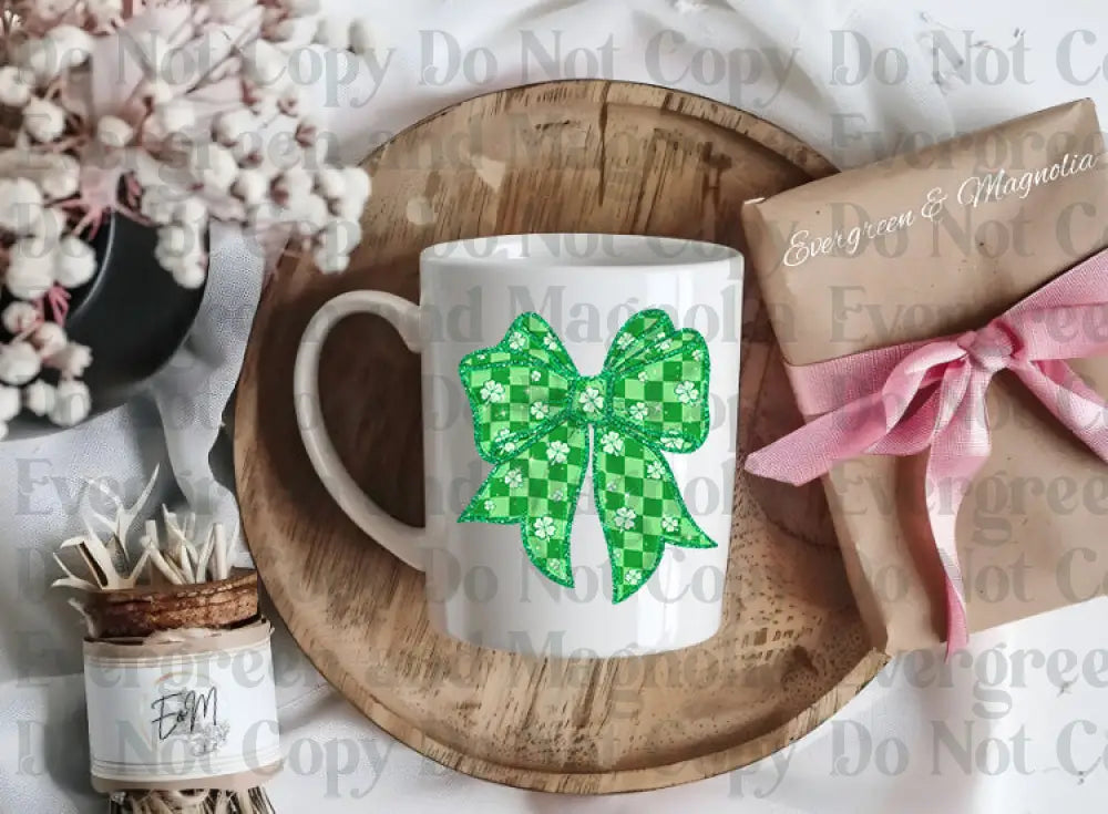 Coquette_Checkered_Clovers